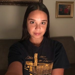 Meet your Posher, Ezgi